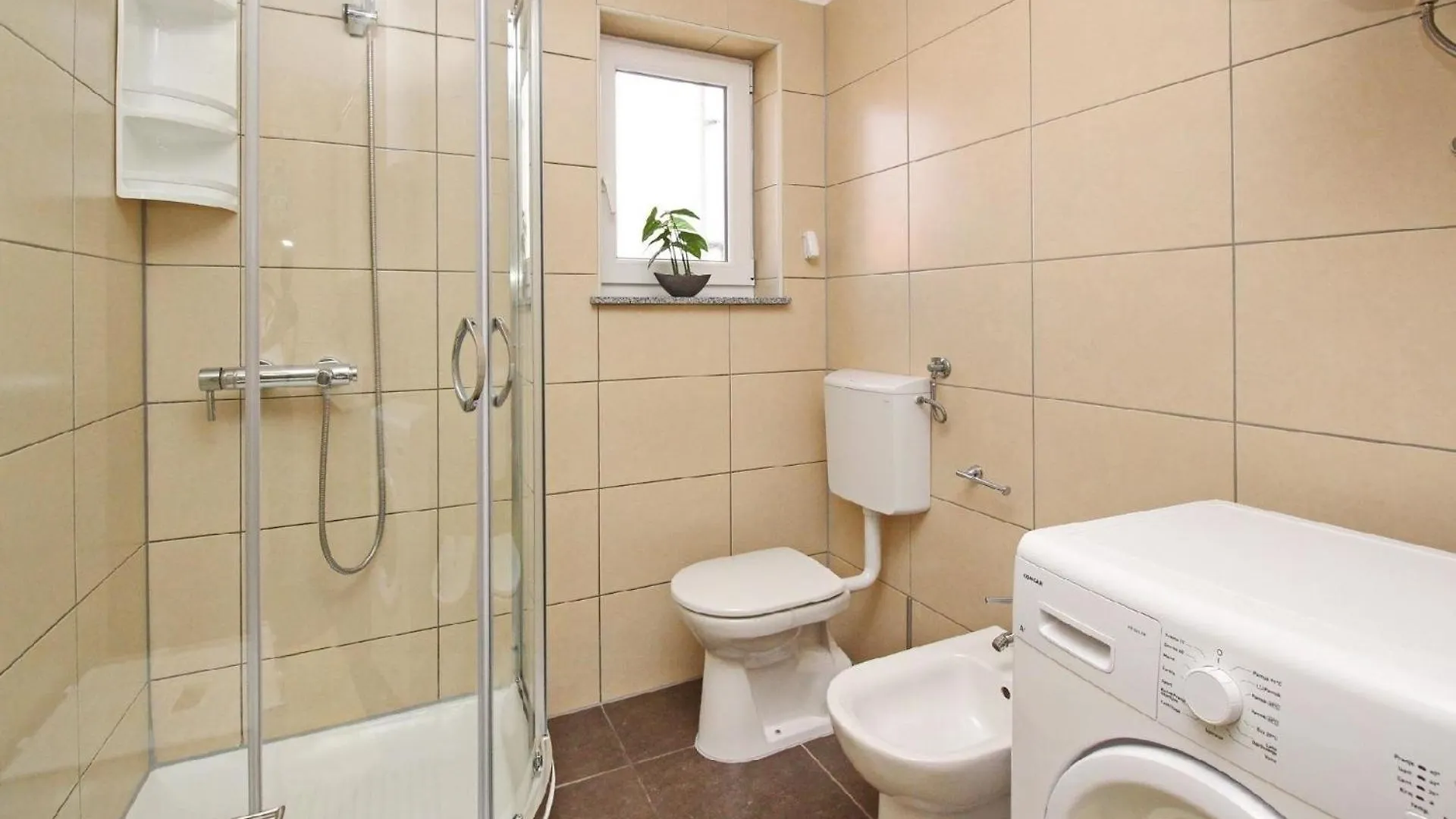 Wohnung In Baska Mit Eigenem Balkon - B44470