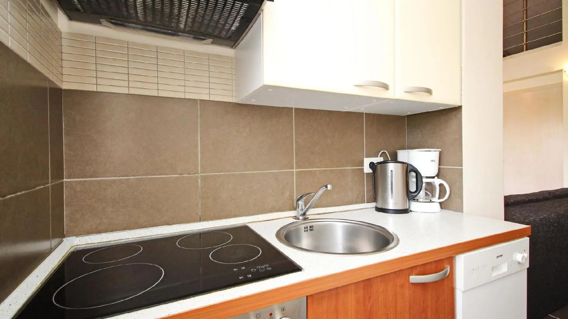 Apartment Wohnung In Baska Mit Eigenem Balkon - B44470